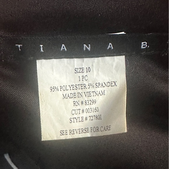 Tiana B Black & White Abstract Print Sleeveless Dress - Picture 3 of 3